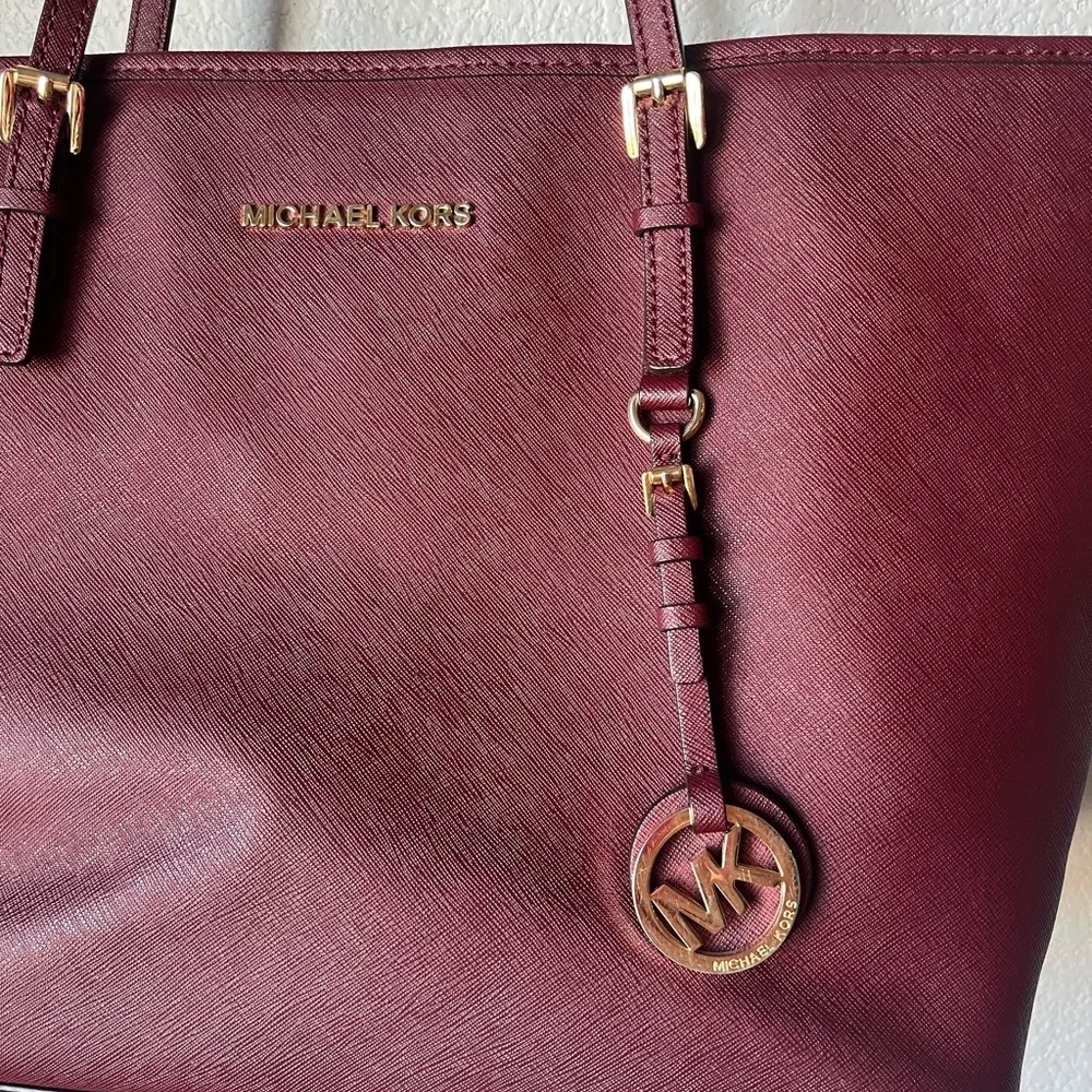 Michael Kors Jet Set Travel Large Saffiano Tote